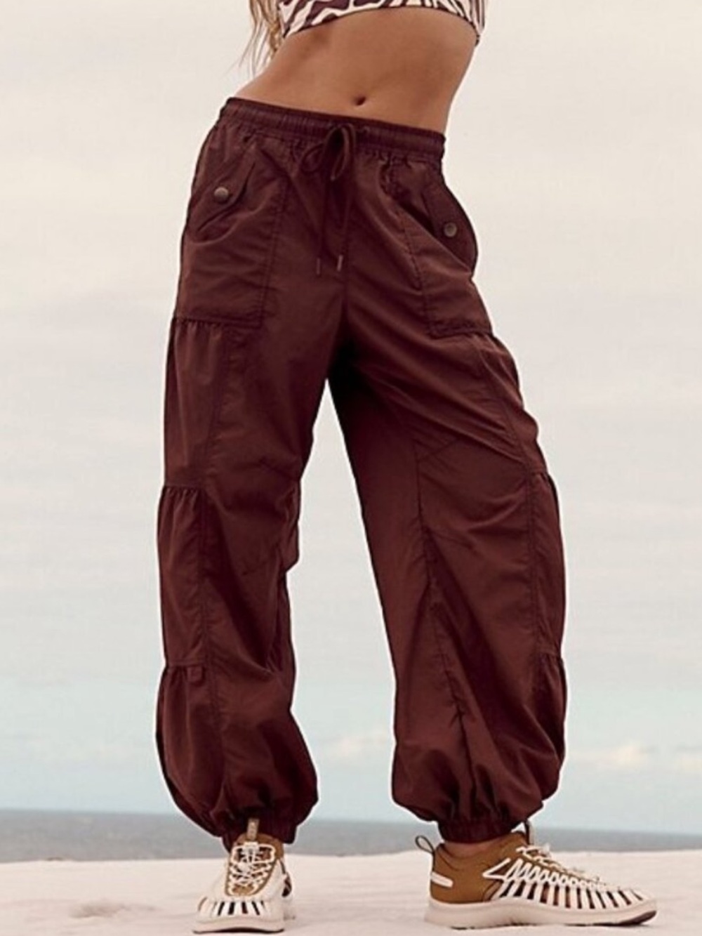Free People Set Me free cargo joggers pants, small